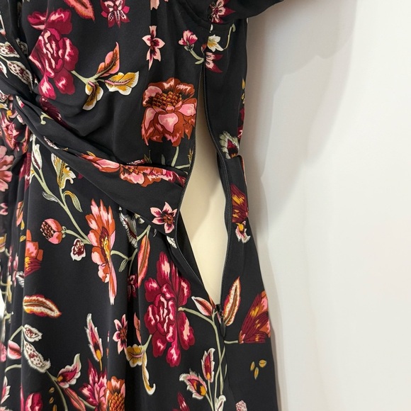 A.L.C Annette Mini Dress Silk Floral Long Sleeve V Neck Twist Front Black Size 2 - Picture 10 of 14